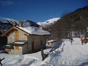 Xtrallusion offers independent self-guided Walking, Adventure, Activity, Skiing and Paragliding Holiday itineraries on the Italian Rivieras, in the Italian Lakes, in the Italian Alps and in some of the most beautiful corners of Italy.